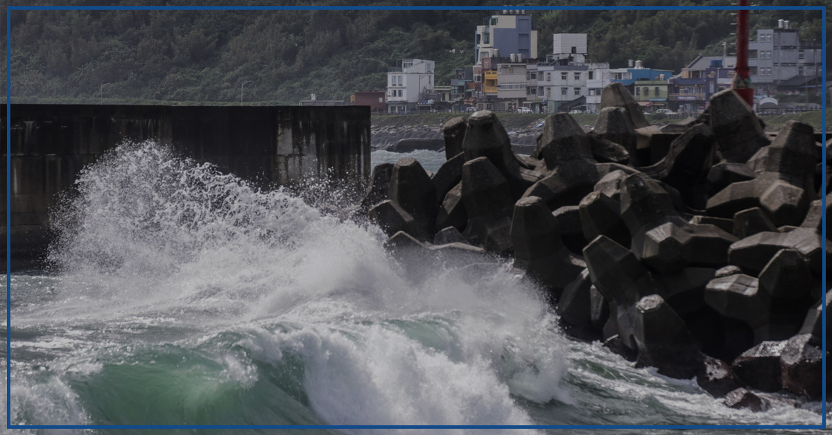 Typhoon Koinu Hits Taiwan, One Dead in Powerful Storm with Record Wind Gusts