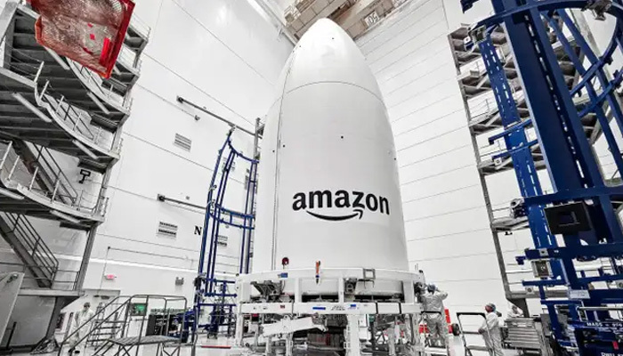 Amazon to Launch First Kuiper Internet Satellite, Challenging Elon Musk